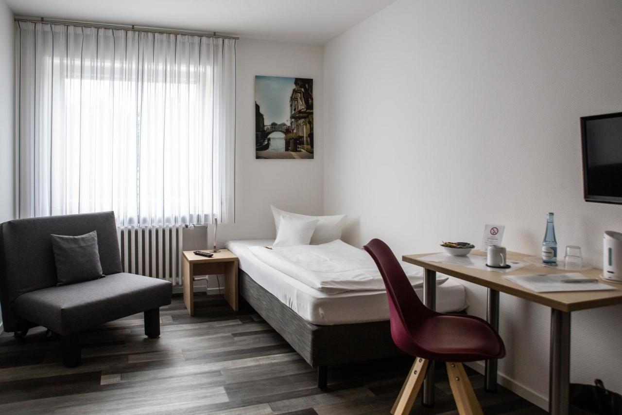 Europa-Haus-Bocholt - Bett & Bike Hotel Bagian luar foto