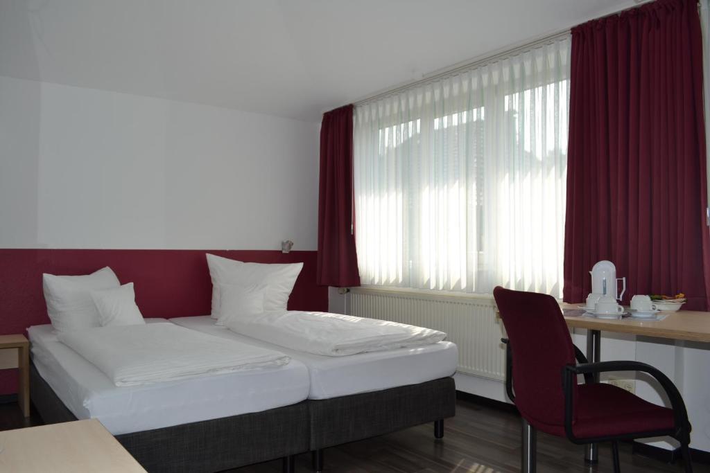 Europa-Haus-Bocholt - Bett & Bike Hotel Ruang foto